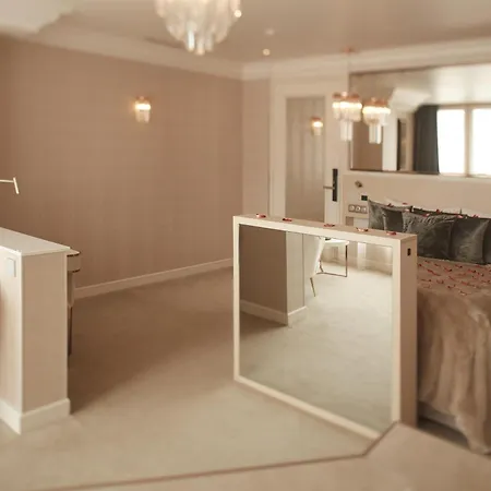 Hotel J'adore & (adults Only) Paris