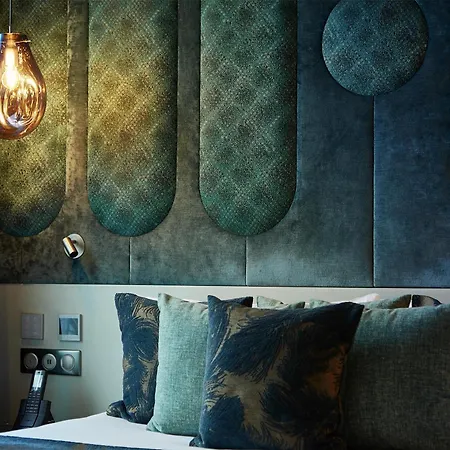 J'adore & (adults Only)