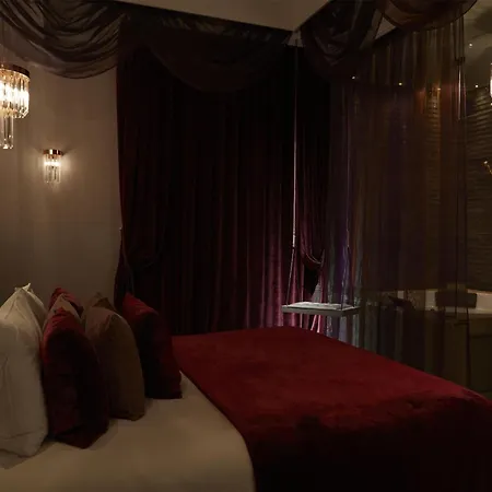 J'adore & (adults Only) 5* París