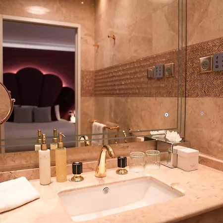 J'adore & (adults Only) Hotel
