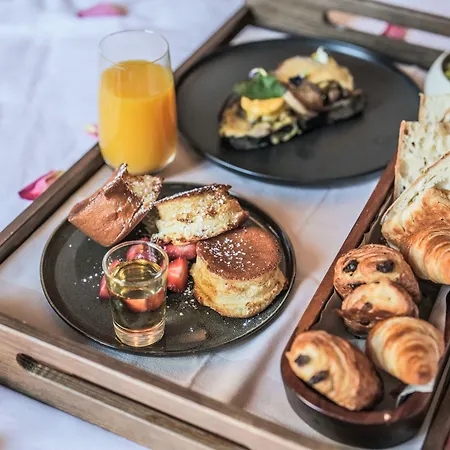 Отель J'adore & (adults Only) Париж