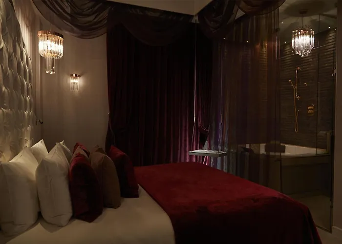 J'adore & (adults Only) 5* Parigi