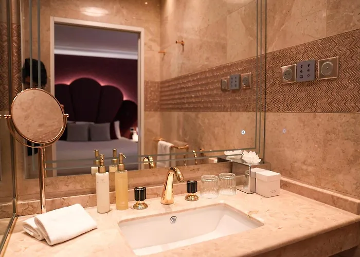 J'adore & (adults Only)