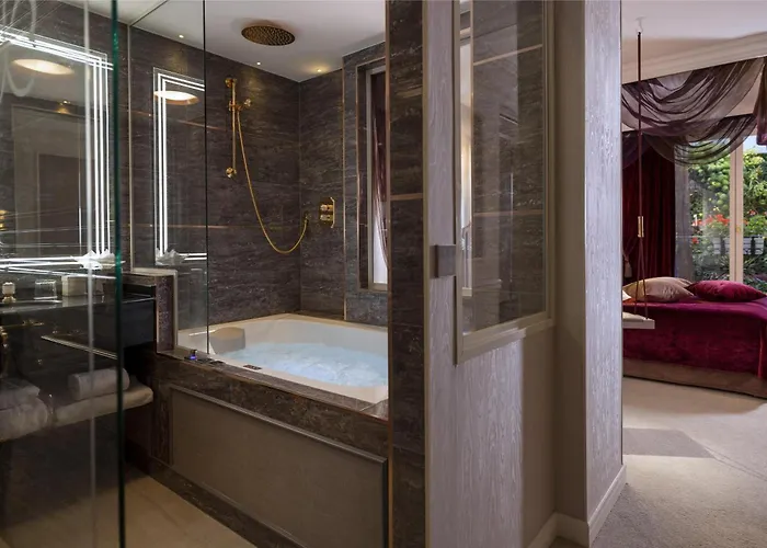 J'adore & (adults Only) Parigi